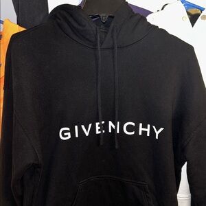 Givenchy Men’s hoodie sz small New without tags